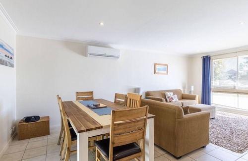 Corlette House | Happy Tails , 55 Pantowora Street - pet friendly, air conditioned
