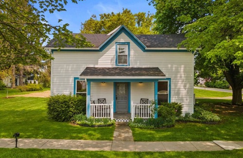 Lexington House | Harbor Mist Downtown Lexington Sleeps 12!