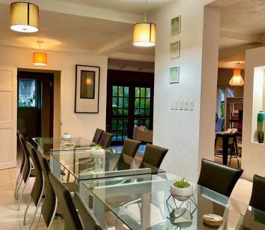 Lodge Hill House | Harbor View 5bd by ZenBreak