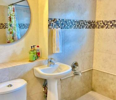 Lodge Hill House | Harbor View 5bd by ZenBreak