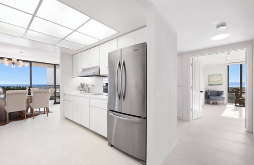 West Newport Condo | Harbor View and Channel View Condo-Ocean Views, steps to Lido Village