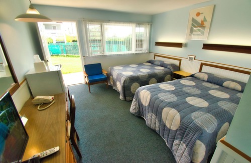 Culloden Shores Hotel | Harborside Motel