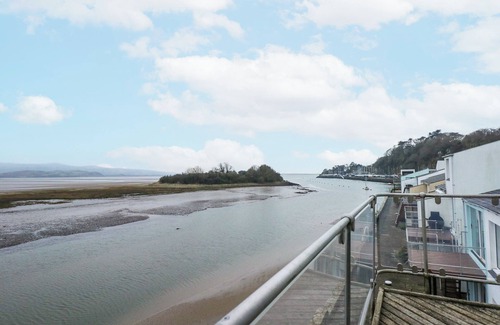 Borth-y-Gest Cottage | Harbour Apartment