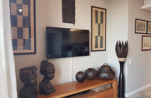 Victoria and Alfred Waterfront Apartment | Harbour Bridge Suite 220
