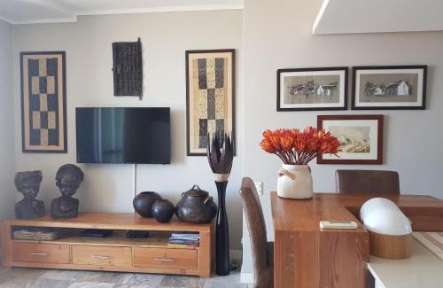 Victoria and Alfred Waterfront Apartment | Harbour Bridge Suite 220
