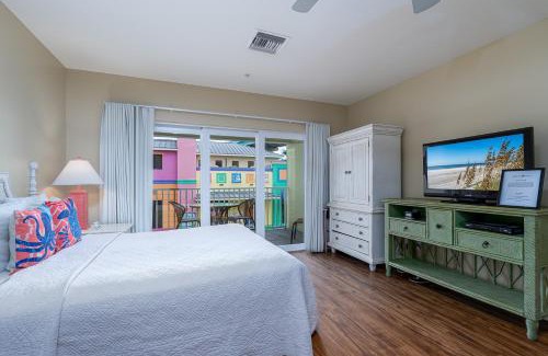 Fort Myers Beach Apartment | Harbour House at the Inn 208