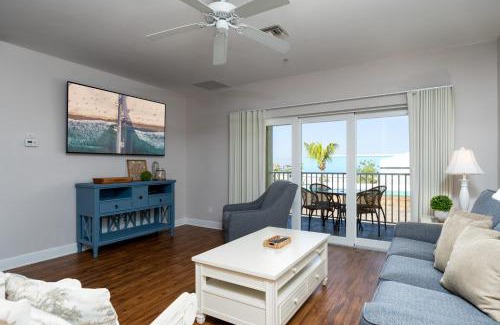 Fort Myers Beach Apartment | Harbour House at the Inn 301