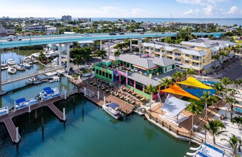 Fort Myers Beach Apartment | Harbour House at the Inn 314