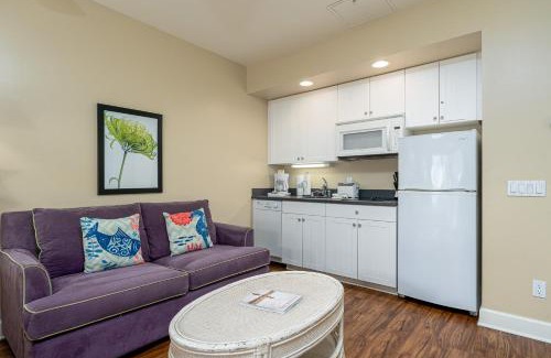 Fort Myers Beach Apartment | Harbour House at the Inn 314