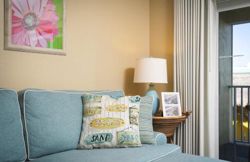 Fort Myers Beach Apartment | Harbour House at the Inn 204