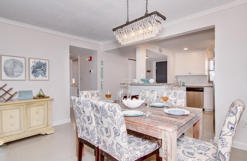 Sand Key Condo | Harbour Light Towers 307 3rd Floor Beachfront 2 Bedroom Harbour Light Towers