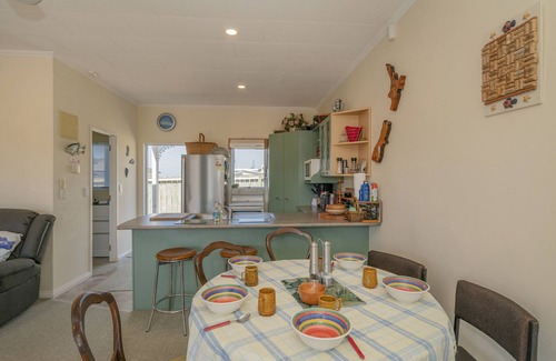 Pauanui House | Harbour View Haven - Pauanui Holiday Home
