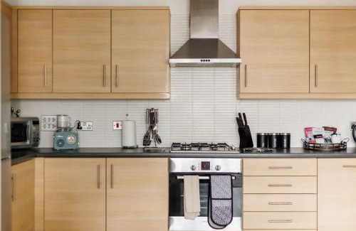 Hamworthy Apartment | Harbourside Retreat - Spacious Balcony with Harbour Views