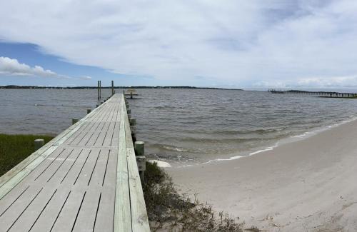 Oak Hammock House | Harkers Hideaway - Waterfront with Private Beach