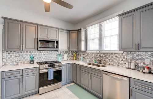 Saint Roch House | Harleaux Chateau - Centrally Located New Renovation