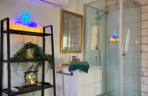 Balaruc-le-Vieux Bed & Breakfast | Harmonie Dorée room