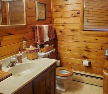 Lake Harmony Ski Chalet | Harmony in the Woods