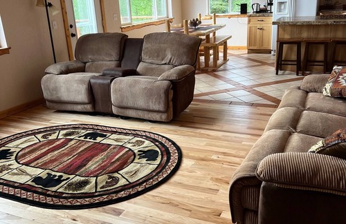 Funny River Cabin | Harmony Lodge at Kenai River Soaring Eagle Lodge and Cabins