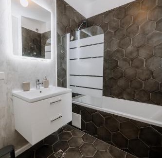 Sector 4 Apartment | HARMONY Loft