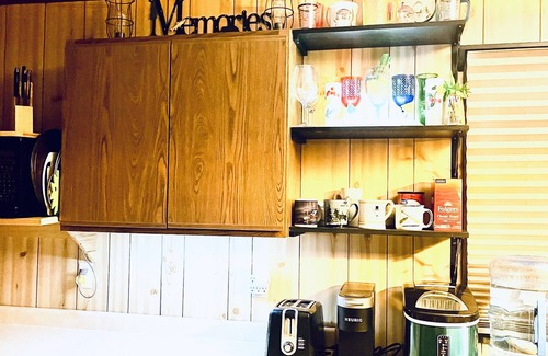 Neillsville Cabin | Hatfield Cabin on Water & UTV Trail w/King Bed