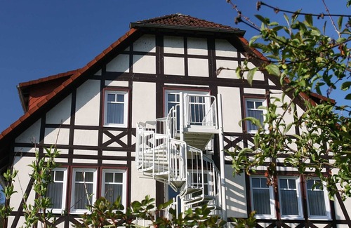 Hannoversch Munden House | Haupthaus Doppelzimmer mit Balkon - Flux - Biohotel im Werratal