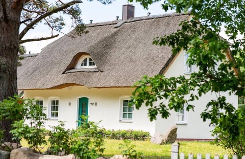 Stubbenfelde House | Haus Am See - 4 - room vacation home