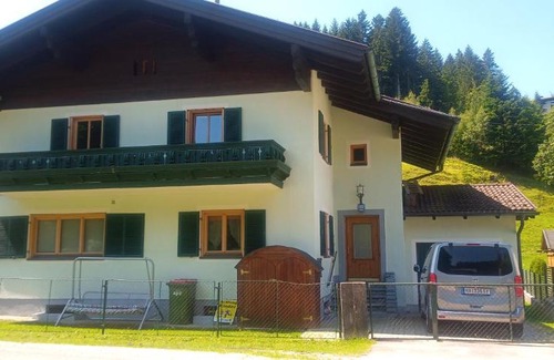 Lungoetz House | Haus