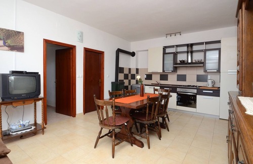 Blato Apartment | Haus Fani Apartments in Haus Fani on the beautiful island