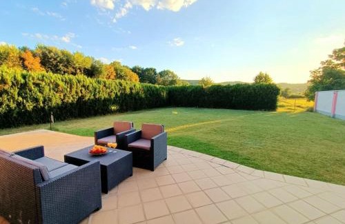 Modrica Villa | Haus mit großen Garten