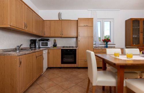 Vinez Apartment | Haus Viola