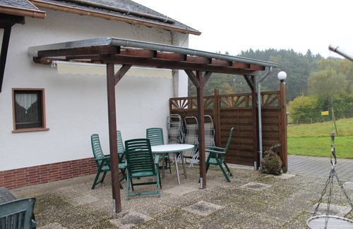 Mullenborn Apartment | *Haus Weitblick*in an idyllically beautiful landscape
