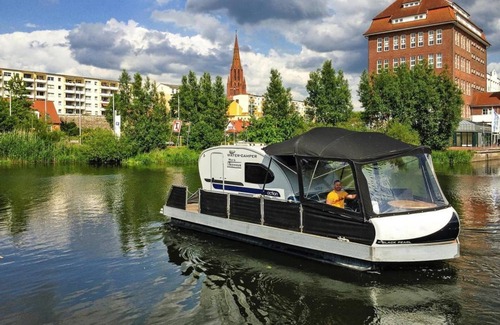 Demmin Boat Rental | Hausboot auf der Peene, Demmin