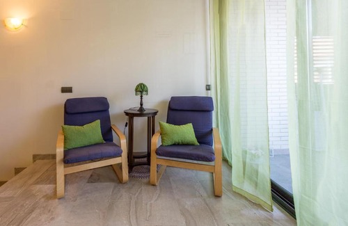 Costa Dorada Apartment | Hauzify I Apartament Altamira
