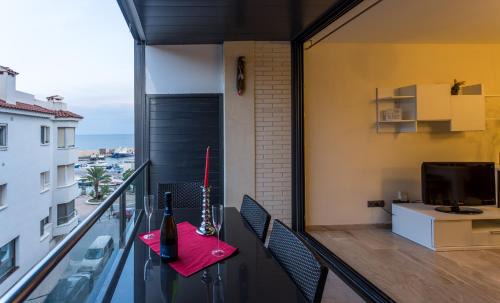 Costa Dorada Apartment | Hauzify I Apartament Altamira