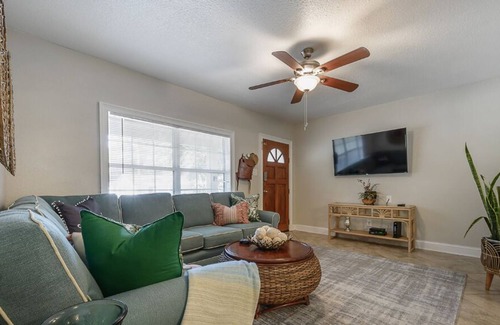 Riverside Heights House | "Havana Off Habana" - Fire Pit|Grill|DT Tampa