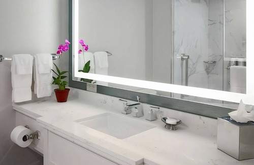 French Quarter Hotel | Have a Relaxing Stay! Pet-friendly Property w/Pool, Evening Entertainment!