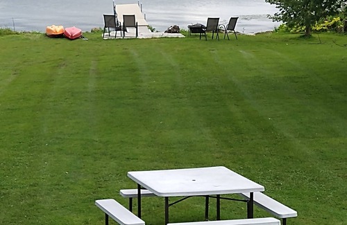Central Square Cottage | Have a restful vacation on Oneida Lake: full house, yard, and lakefront property