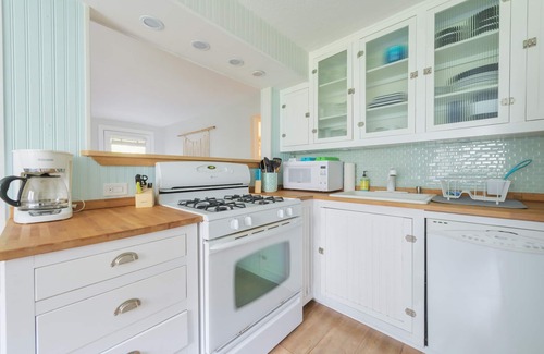 West Wing Estates House | Haven Hideaway by Cottages on Wash is the perfect vacation home!