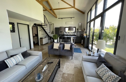 Violes Villa | Haven of peace in the vineyards
