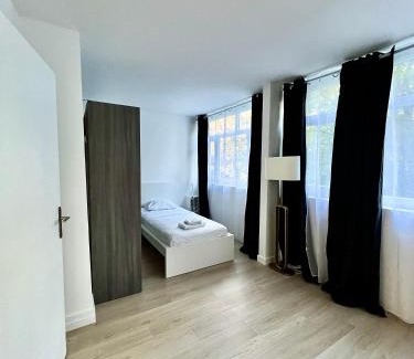 Seine-et-Marne Apartment | Haven Park - Appartement entier spacieux de 4 chambres 10 min RER D, 35 min de Paris, NETFLIX, FIBRE OPTIQUE, PLACE DE PARKING