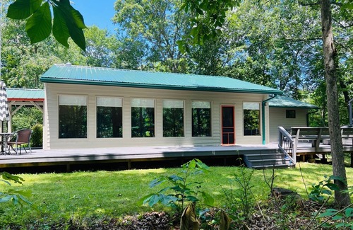 Athens House | Hawk Ridge Retreat - Athens County Getaway