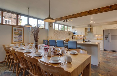 Abbess Roding Cottage | Hawkridge Oast