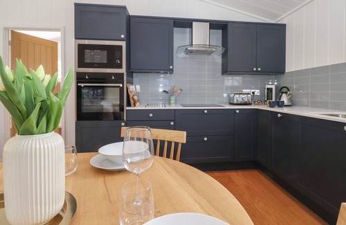 Haverthwaite Cottage | HAWTHORN CROFT, pet friendly, with a garden in Haverthwaite