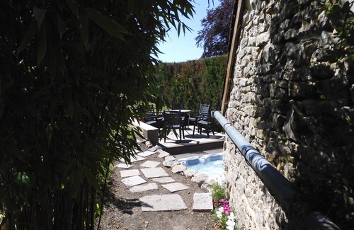 Ham-sur-Heure-Nalinnes House | Hay fields, character house with terraces, jacuzzi and sauna
