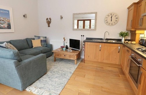 Maenporth Cottage | Hazel Barn