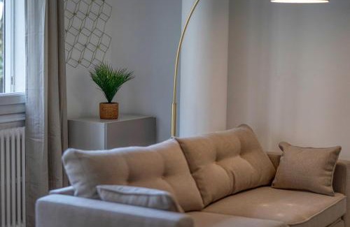 Ile Verte Apartment | #HE The Golden Escape Ile Verte luminous renovated