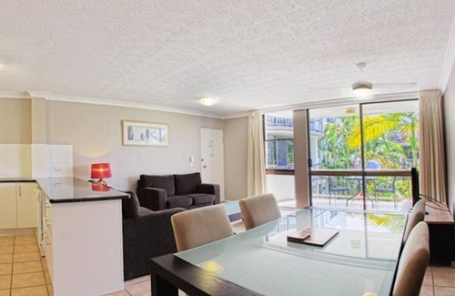 Alexandra Headland Apartment | Headland Tropicana