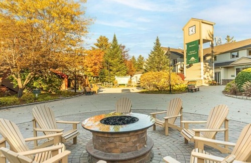 Jeffersonville Condo | Headline