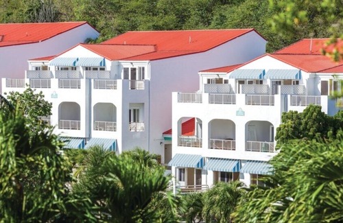 Estate Frenchman Bay Apartment | Headline