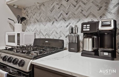 Westfield Apartment | Hearn #107 xxxxxxxxx